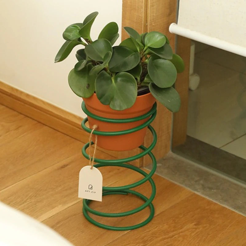 Nordic Metal Plant Shelf & Flowerpot Holder